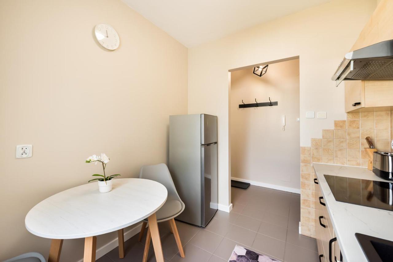 Ursus Pleasant Apartment Varsovie Extérieur photo
